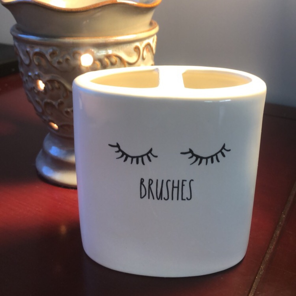 Rae Dunn Makeup Brush Holder